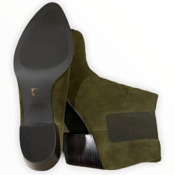 Anne Klein Geordanna Block-Heel Bootie in Size 9 - Picture 8 of 11